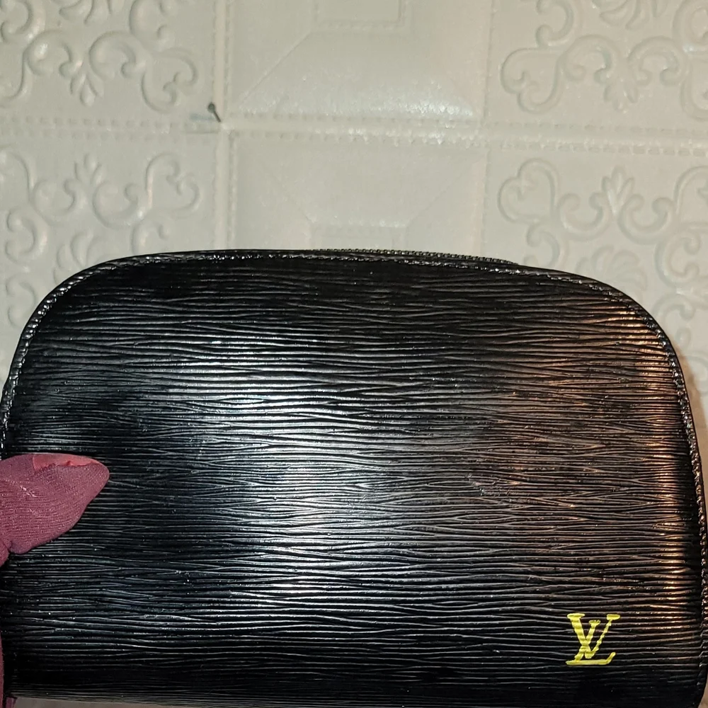 Louis Vuitton Louis Vuitton Epi Leather Dauphine MM Clutch TOILETRY MAKEUP BAG